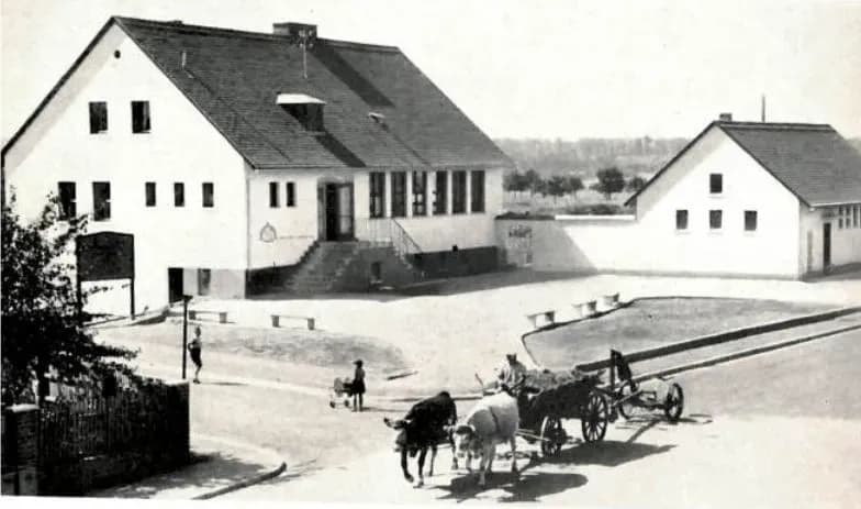 Kutsche vor einem Haus