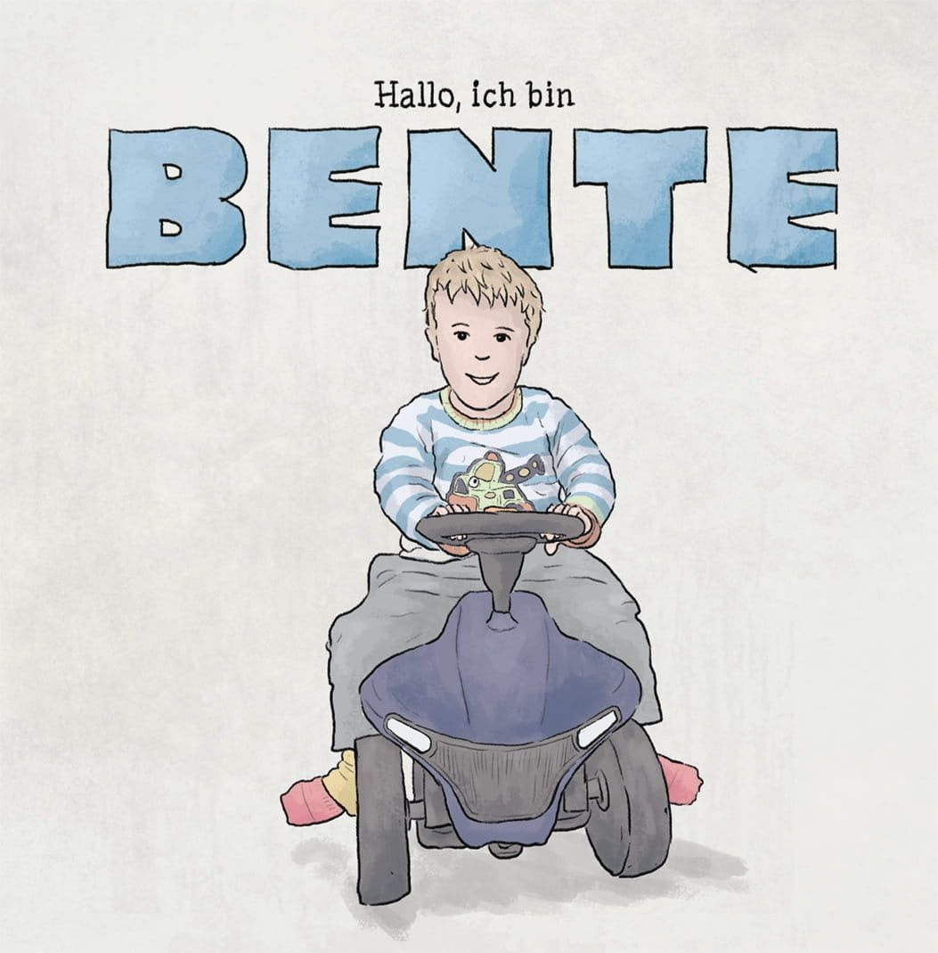 Die Illustration zeigt einen kleinen Jungen, der auf einem Spielauto fährt.