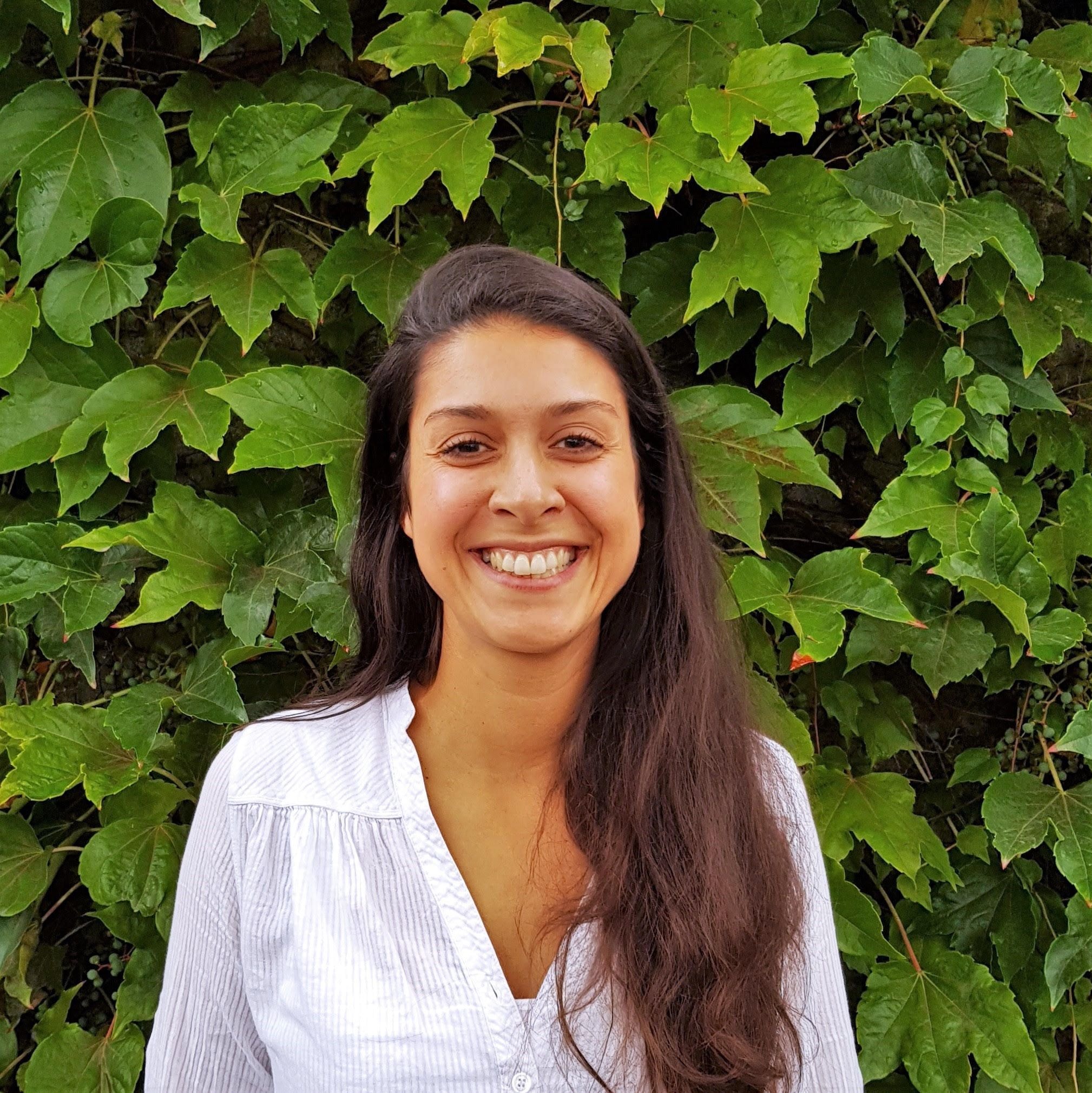 Dr. Jaya Bowry ist promovierte Kulturanthropologin und seit über 10 Jahren im Bereich der Nachhaltigkeit aktiv.